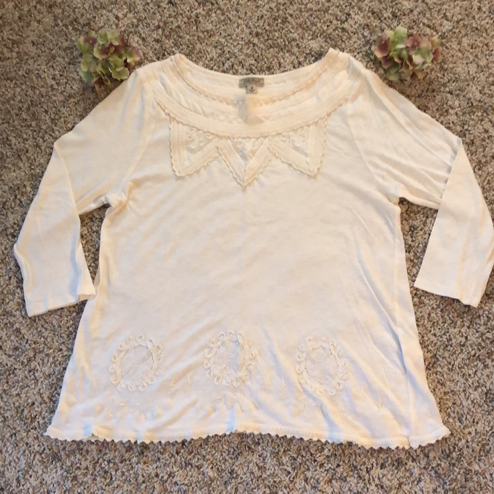 Lucky Brand cream long sleeve tee top rolled lace embroidered trim off white 🌀